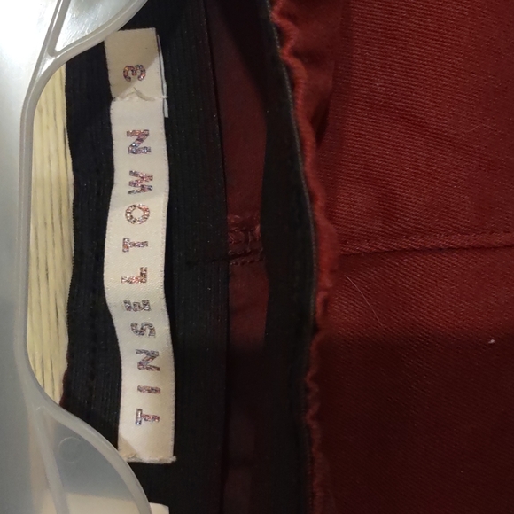 Burgundy high rise flared pants - Picture 2 of 3